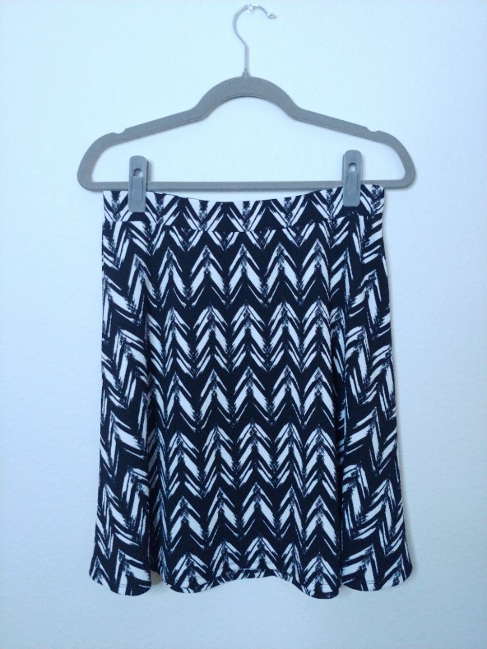 JOE B Black and White Pattern Skater Skirt